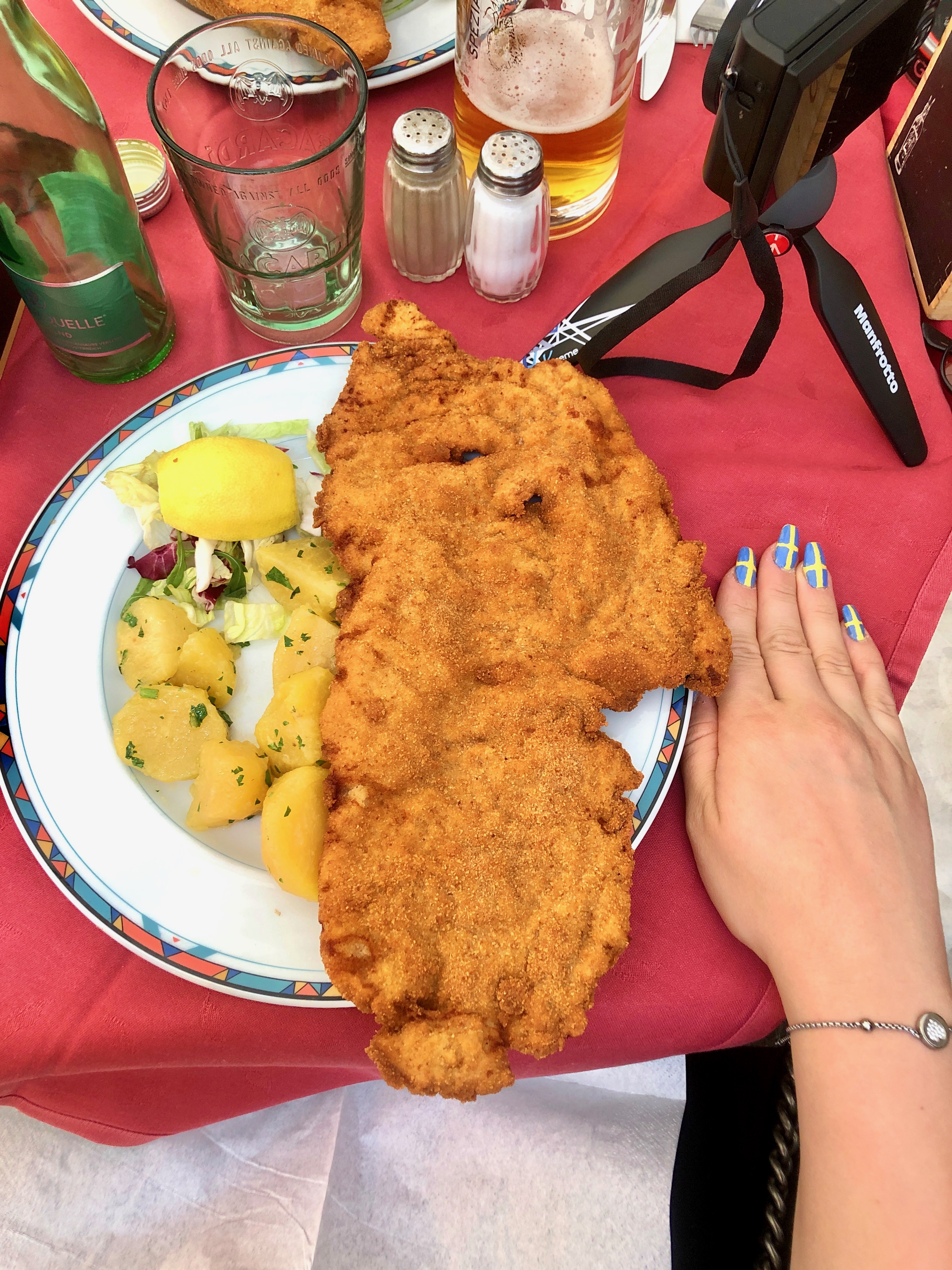 58056619587__DE111813-A26E-40C3-B554-B4393F00701E